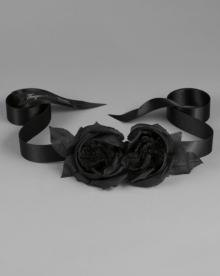 Eglantine Black Bow