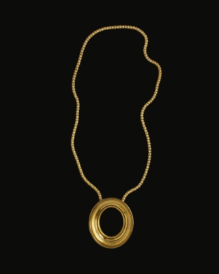 Pendant Frame Necklace