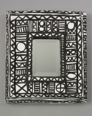 Miroles Mirror