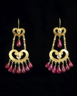 Crystal Chandelier Earrings - Roumeguere for CoutureLab - CoutureLab.com : craftsmanship couturelabcom roumeguere for couturelab crystal chandelier earrings